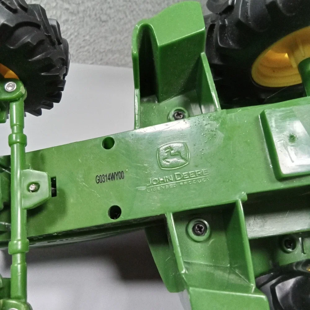 John Deere Ertl Green Toy Tractor Plastic Rolling‎ Farm Vehicle G0314WY00 Kids